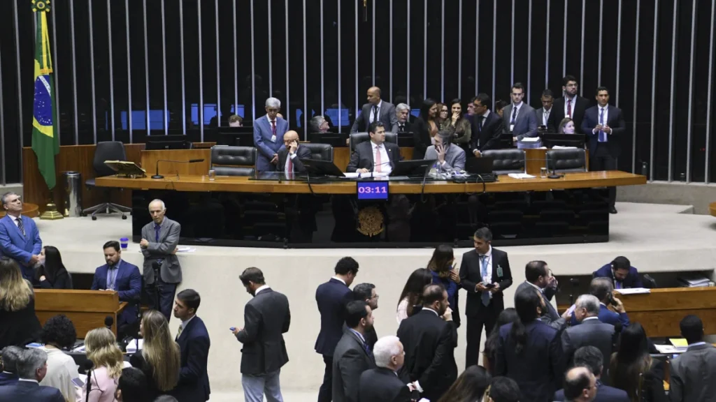 Emendas Parlamentares do Ceará em 2026 Atingem R$ 1,5 Bilhão: O Impacto nas Finanças do Estado