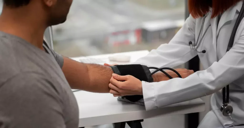 6 Exames de Rotina Essenciais para Cuidar da Sua Saúde em 2026 6 Exames de Rotina Essenciais para Cuidar da Sua Saúde em 2026