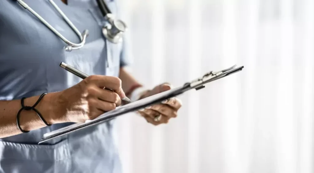 Ceará Destaca-se e Alerta na Formação Médica: Resultados do Enamed Revelam Contrastantes Realidades