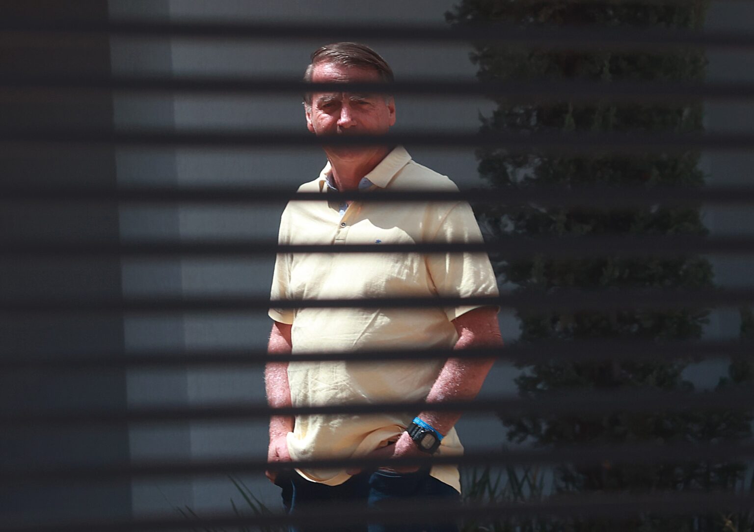 Defesa de Bolsonaro Solicita Revisão de Condenação no STF