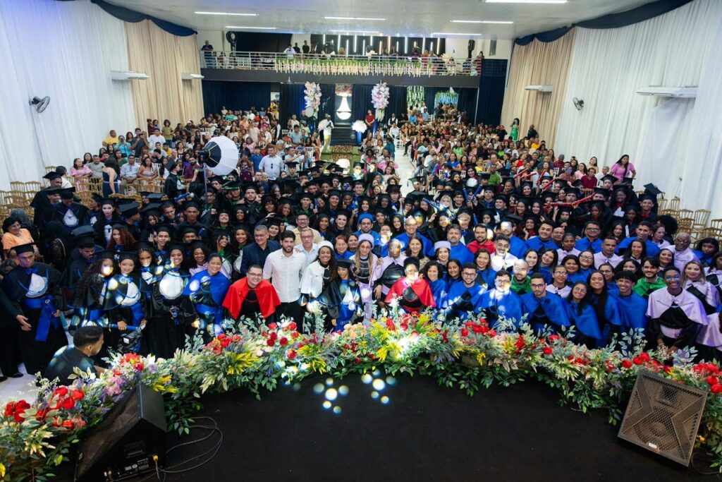 Deputado Davi Brandão Celebra Formatura do IEMA Pleno em Bacabal com Foco na Educação da Juventude