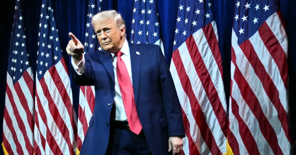 Donald Trump Processa JPMorgan por US$ 5 Bilhões em Discriminação Política Donald Trump Processa JPMorgan por US$ 5 Bilhões em Discriminação Política