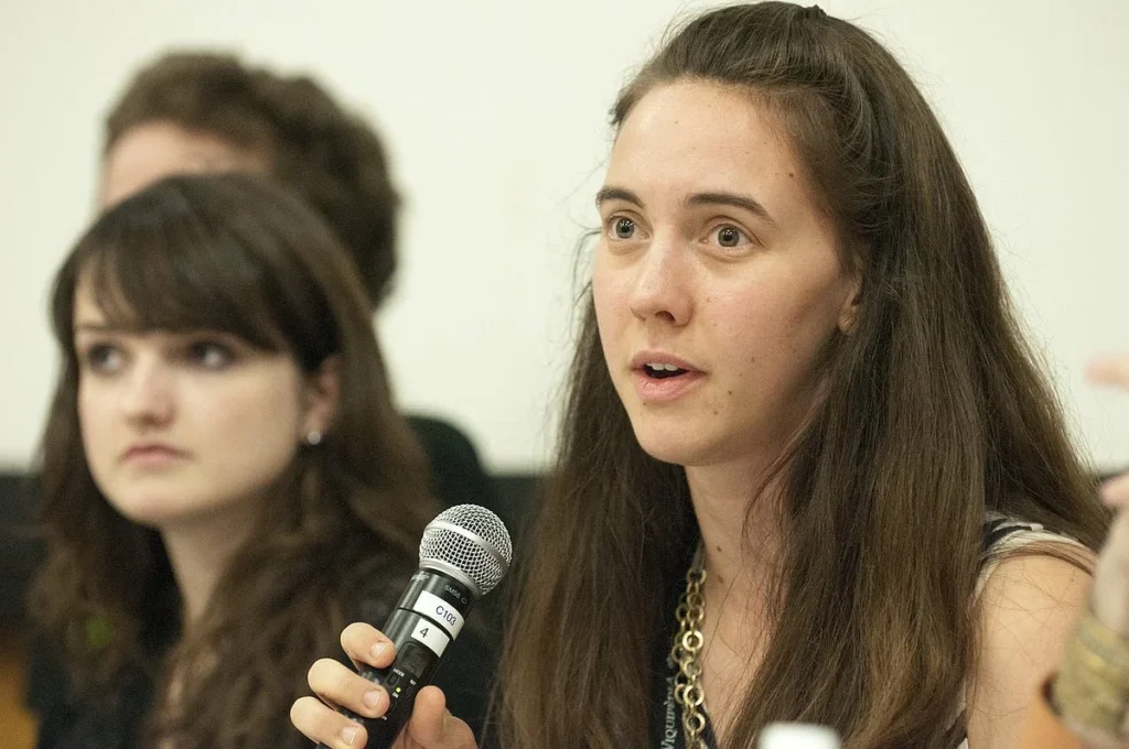 Expectativas Orçamentárias para 2026: Mais Investimento em Educação ou Resultados Eficazes?