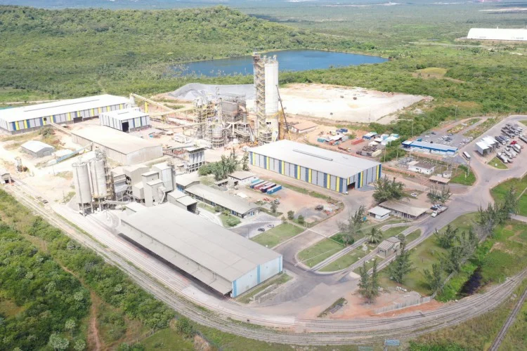 Indústria Cimenteira Abre 12 Vagas de Emprego no Ceará: Oportunidades para Todos Indústria Cimenteira Abre 12 Vagas de Emprego no Ceará: Oportunidades para Todos