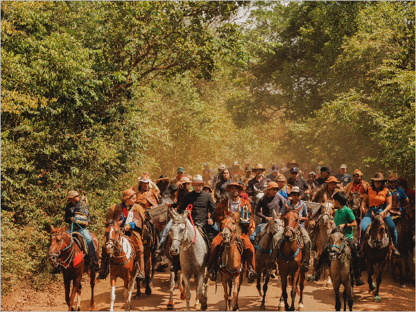 Romaria da Santa Cruz da Baixa Rasa: 111 Anos de Tradição e Cultura no Crato Romaria da Santa Cruz da Baixa Rasa: 111 Anos de Tradição e Cultura no Crato
