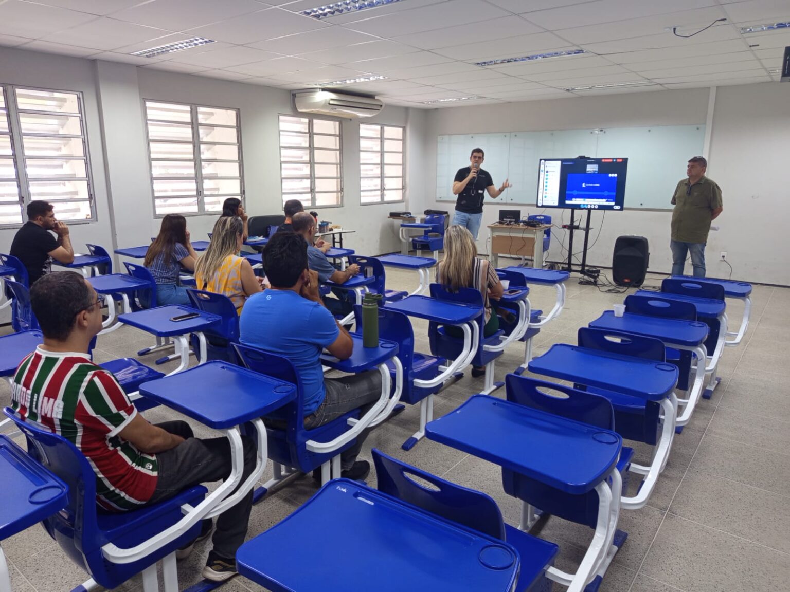 Servidores da UFCA Decidem Aguardar Diretrizes Nacionais sobre Greve