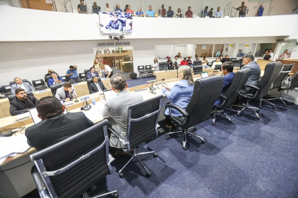 Câmara de Juazeiro do Norte Aprova Projeto de Proibição de Homenagens a Condenados por Feminicídio