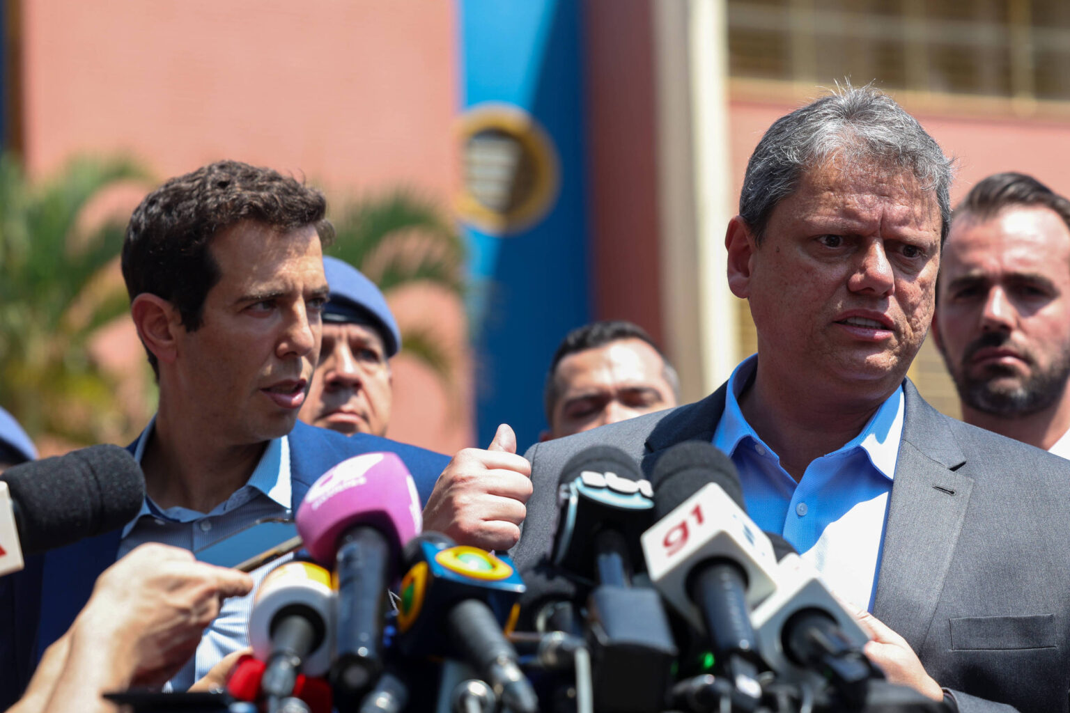 Escolas Cívico-Militares em SP Iniciam Sem Uniformes: Entenda a Situação