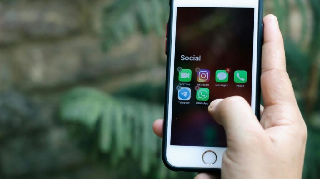 O Envolvimento Político dos Brasileiros: O Que Revela a Nova Pesquisa O Envolvimento Político dos Brasileiros: O Que Revela a Nova Pesquisa