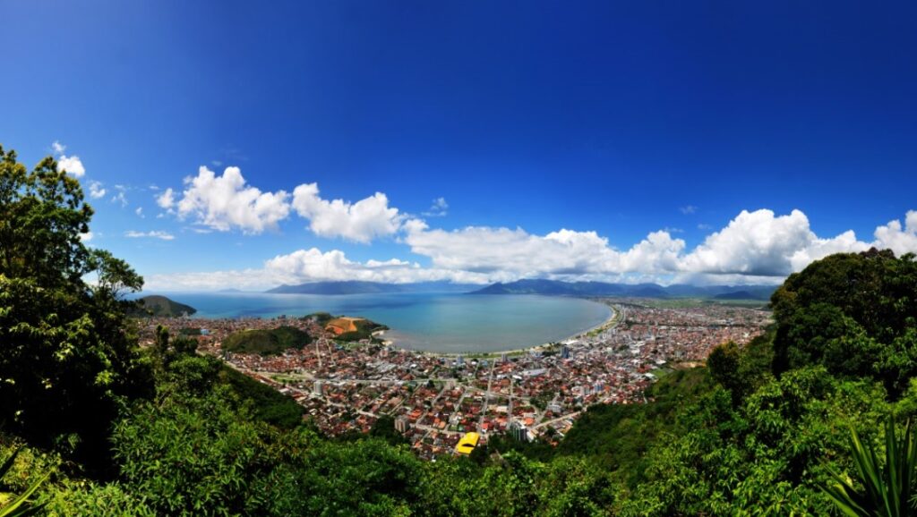 Verão no Clima: Evento Promove Educação Ambiental em Caraguatatuba Verão no Clima: Evento Promove Educação Ambiental em Caraguatatuba