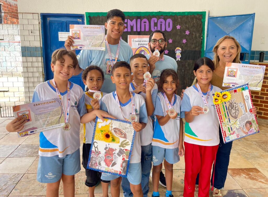 Alunos surdos de Fortaleza se destacam em prêmio nacional de educação bilíngue