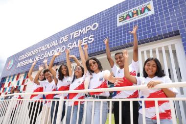Cândido Sales Celebra a Abertura de Nova Escola de Tempo Integral com Investimento de R$ 25 Milhões Cândido Sales Celebra a Abertura de Nova Escola de Tempo Integral com Investimento de R$ 25 Milhões