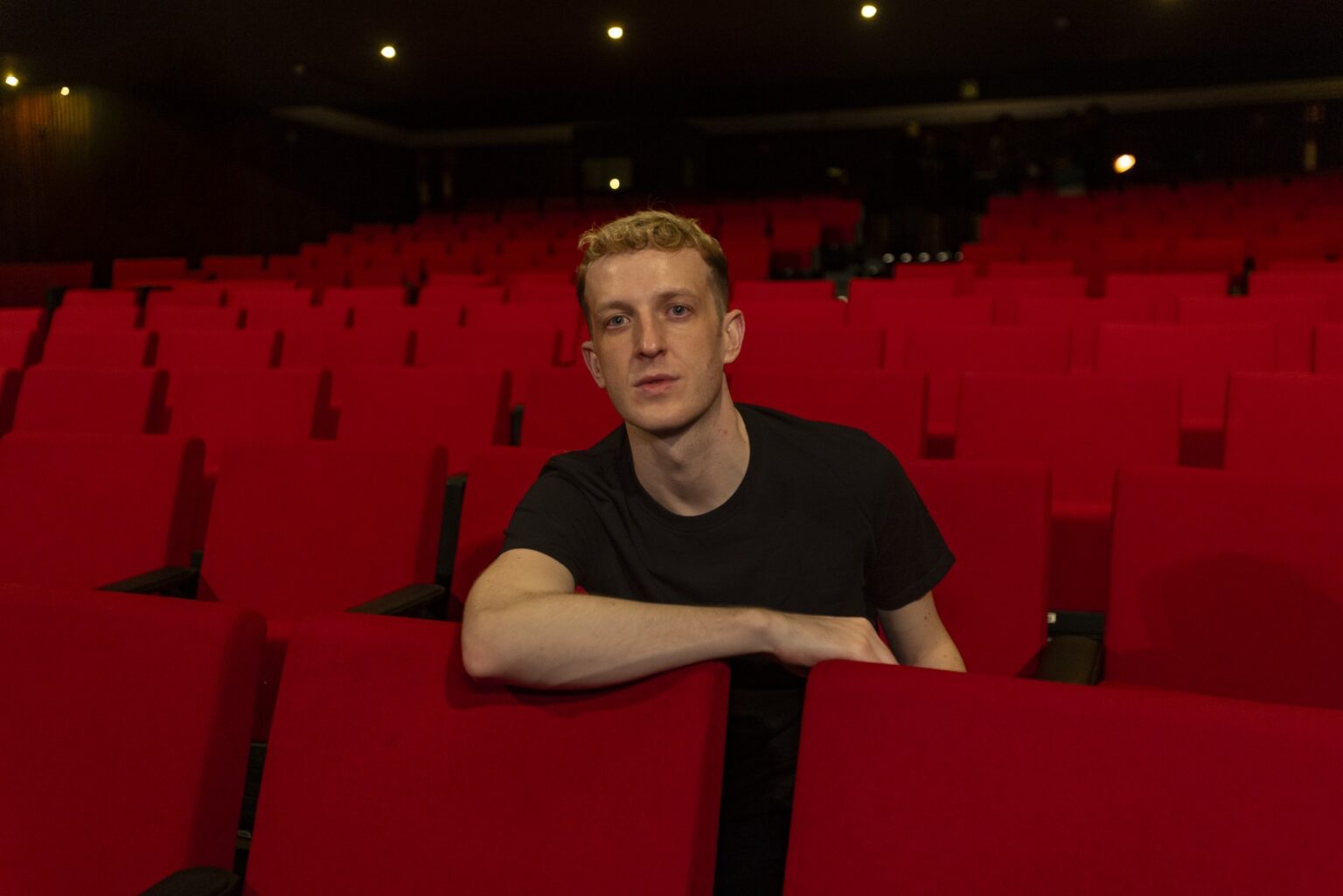 Édouard Louis Encanta o Rio de Janeiro ao Celebrar a Cultura Brasileira e o Samba