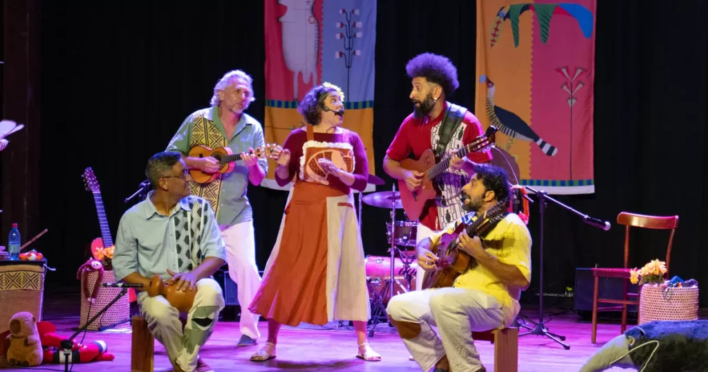 Educação pela Arte: Coletivo Celebra 10 Anos com Mostra Inovadora