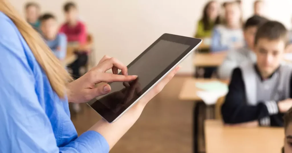 Evento em São Paulo Debates Inteligência Artificial na Educação com Especialistas