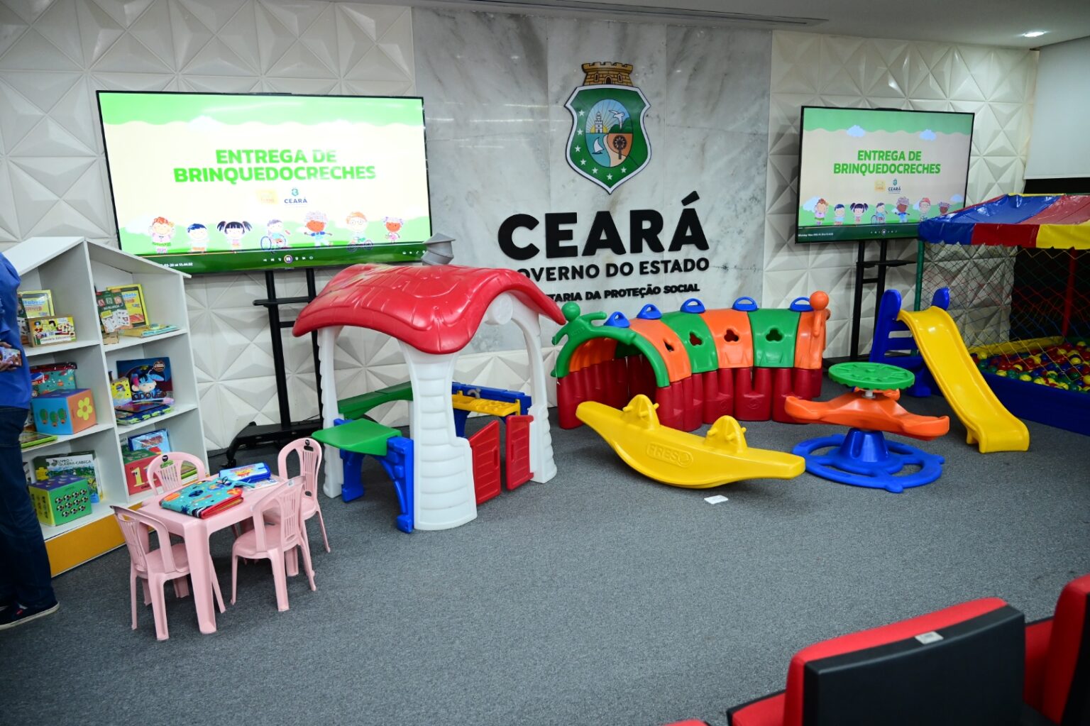 Governo do Ceará Expande Acesso ao Brincar: 32 Novas Brinquedocreches Entregues
