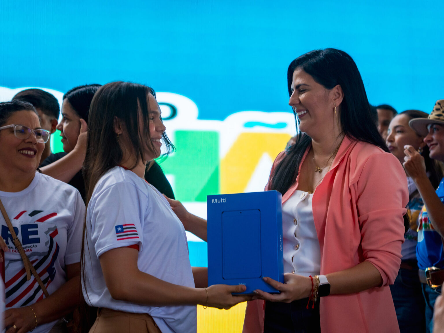 Mais de 20 mil tablets entregues em 24 horas: tecnologia e inclusão digital no Maranhão