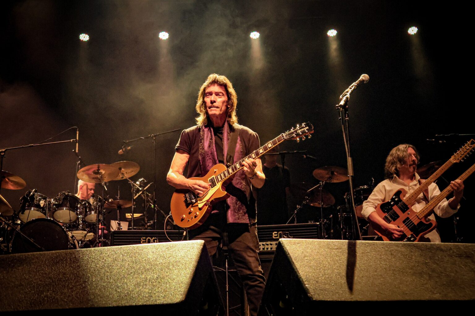 Steve Hackett: A Conexão Musical Entre Brasil e Genesis