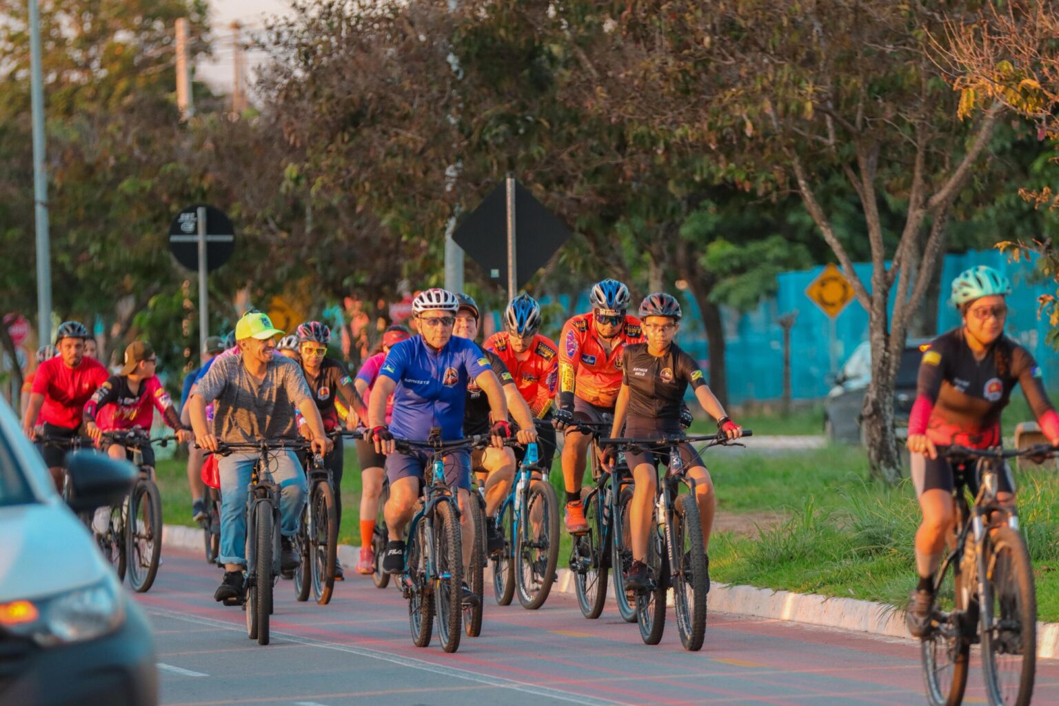 Bike Art: A Fusion of Culture, Sport, and Leisure in Senador Canedo