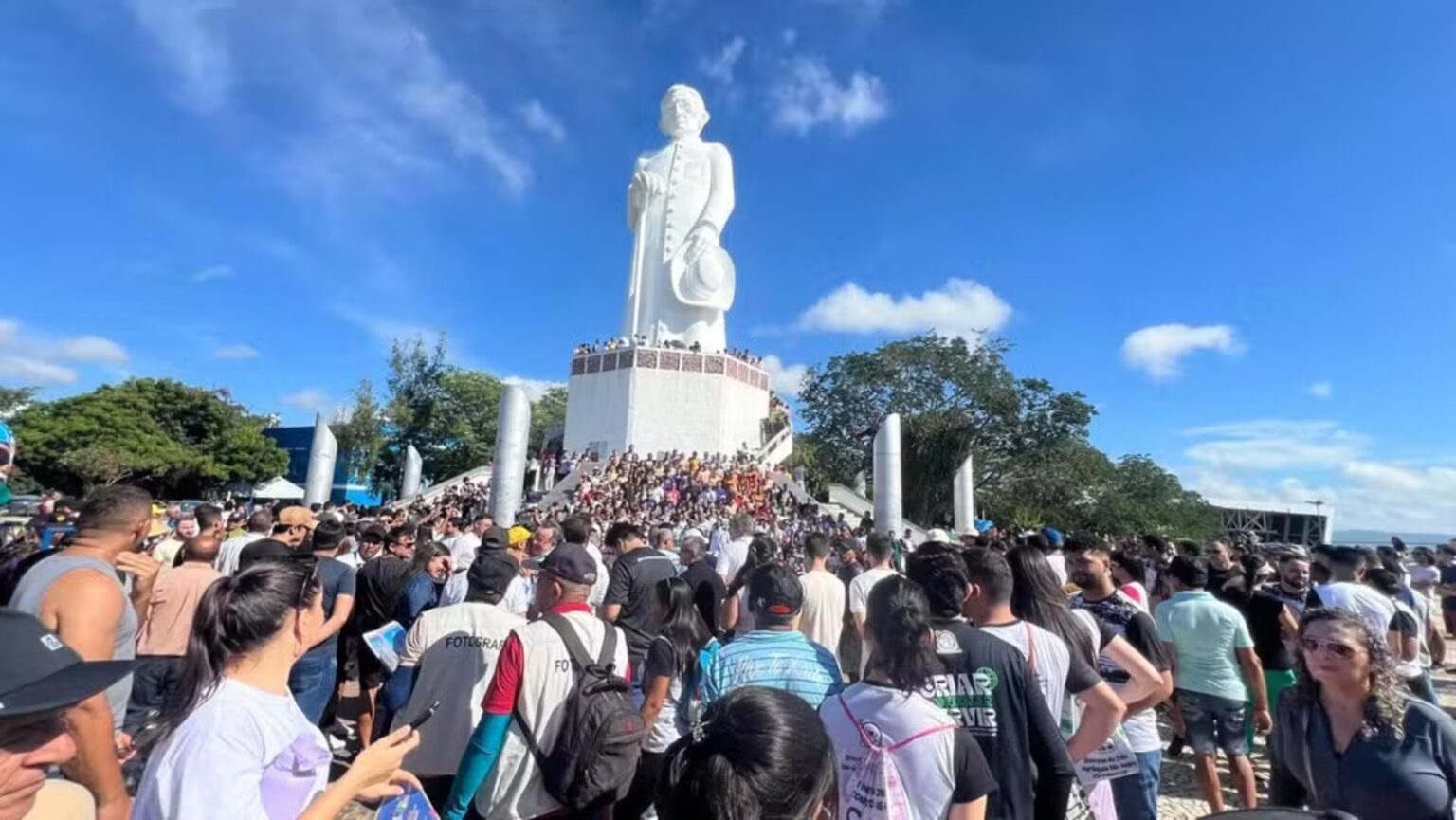 Cerca de 100 Mil Fiéis Realizam Peregrinação na Sexta-feira da Paixão em Juazeiro do Norte