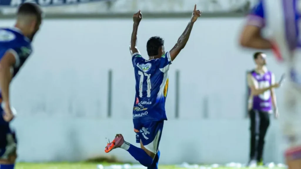 Crato Retoma Liderança no Cearense Série B com Vitória nos Acréscimos