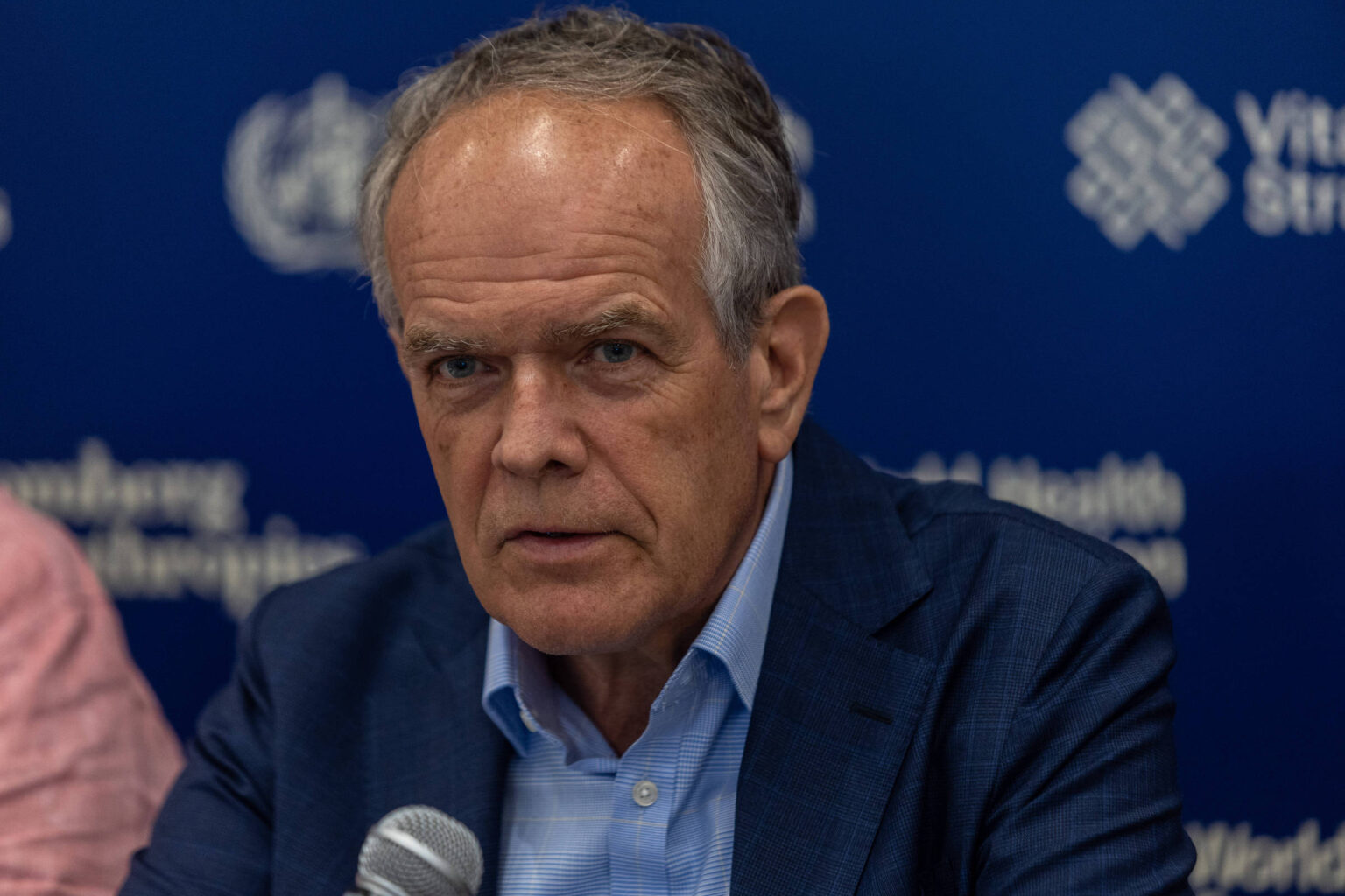 Determinantes Sociais e Desigualdade: A Visão do Diretor da OMS sobre Saúde Pública