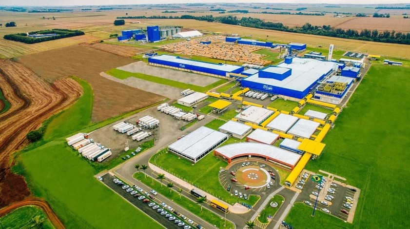 Diversificação do Agronegócio: Da Canola à Macaúba na Produção de Etanol e Biodiesel Diversificação do Agronegócio: Da Canola à Macaúba na Produção de Etanol e Biodiesel