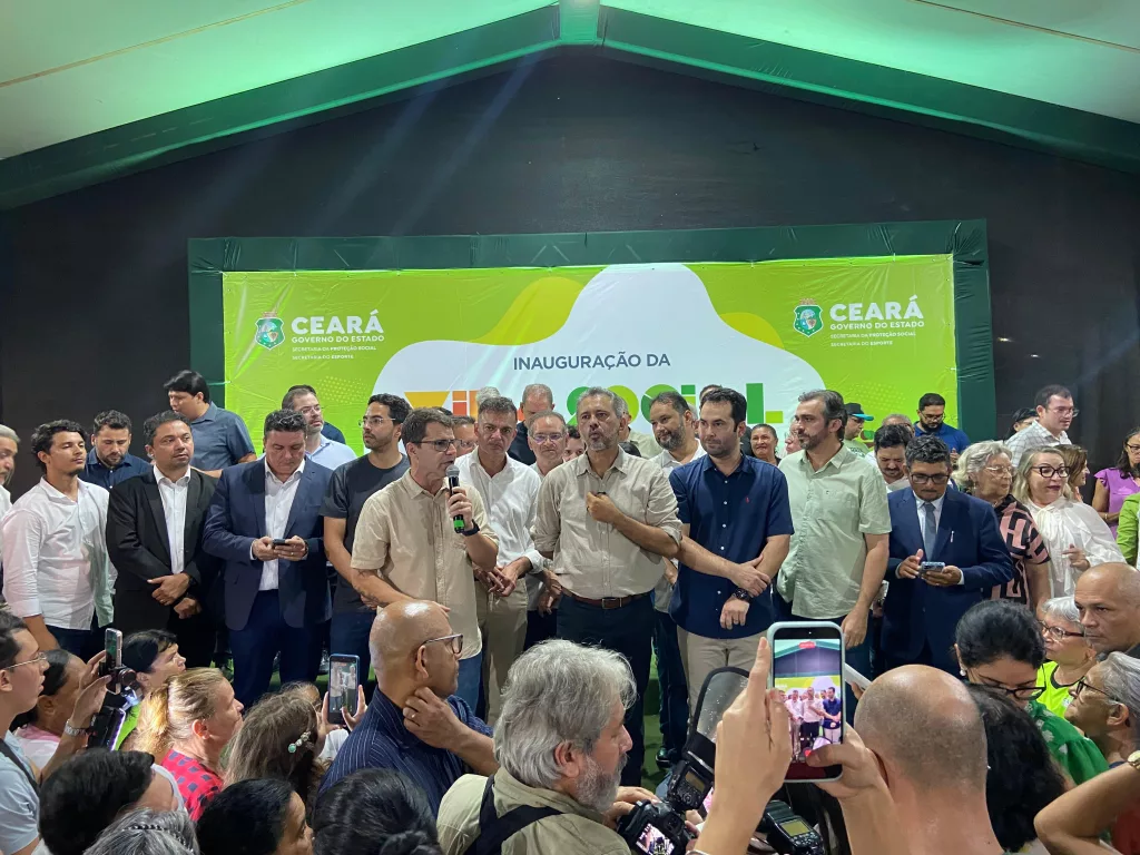 Elmano de Freitas desmente motivações eleitorais em visita ao Cariri Elmano de Freitas desmente motivações eleitorais em visita ao Cariri