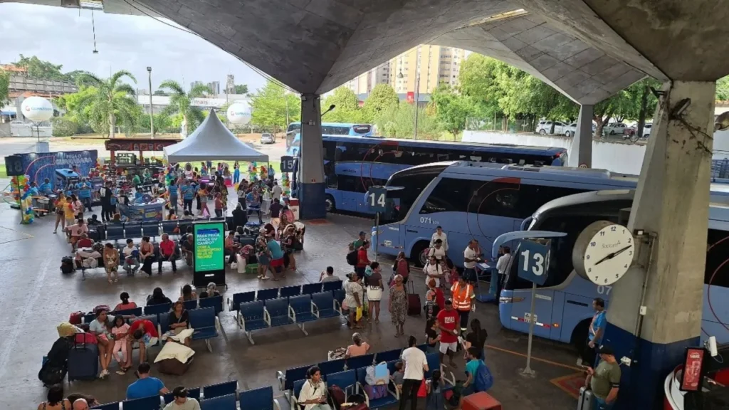 Expectativa de Fluxo nas Rodoviárias de Fortaleza Durante o Feriado do Dia do Trabalhador Aumenta em