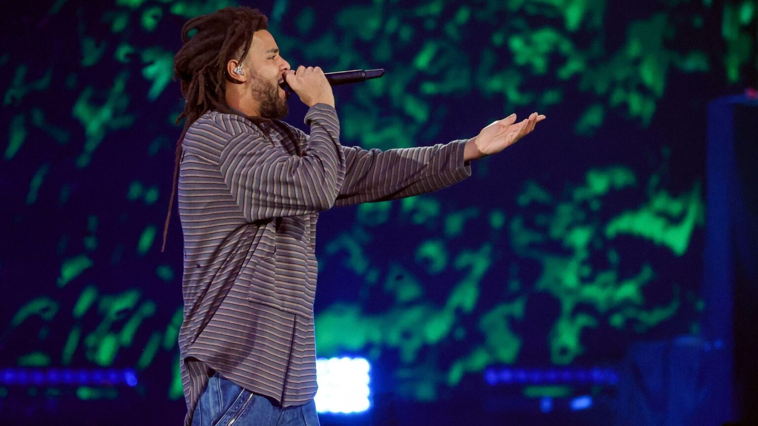 J. Cole Reflete sobre o Esvaziamento do Termo 'Cultura' no Hip Hop