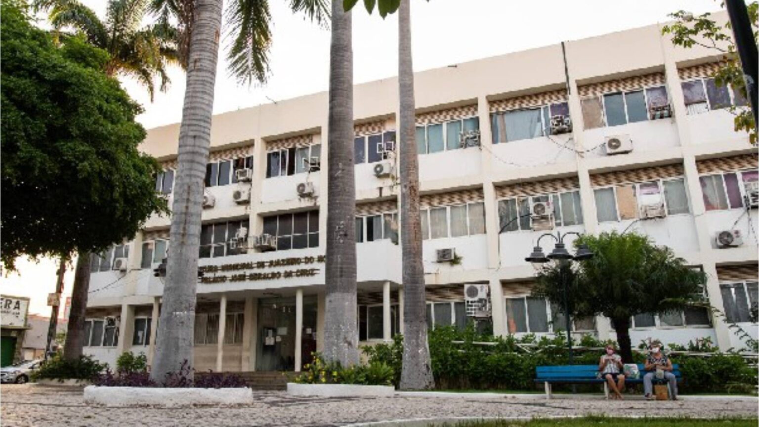 Juazeiro do Norte Propoe Aumento na Taxa de Previdência dos Servidores para Resolver Dívida de R$ 11