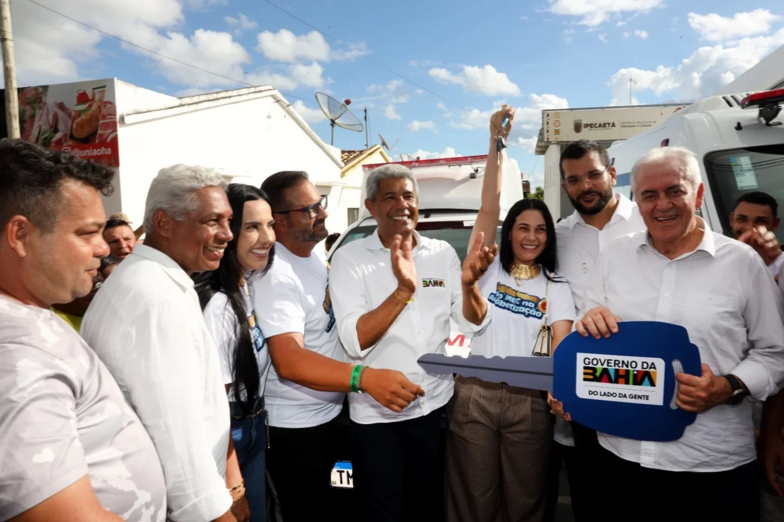 Novas Obras de Infraestrutura e Educação em Ipecaetá: Compromisso do Governador Jerônimo Rodrigues Novas Obras de Infraestrutura e Educação em Ipecaetá: Compromisso do Governador Jerônimo Rodrigues