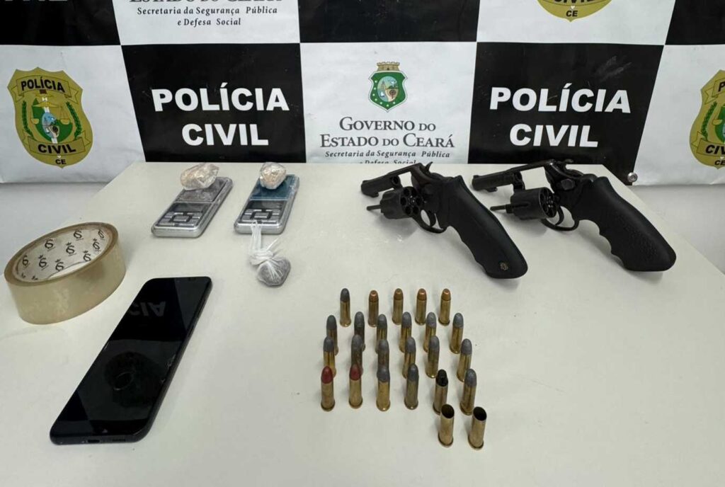 Prisão em Juazeiro do Norte: Homem é Detido com Armas e Drogas Após Denúncias