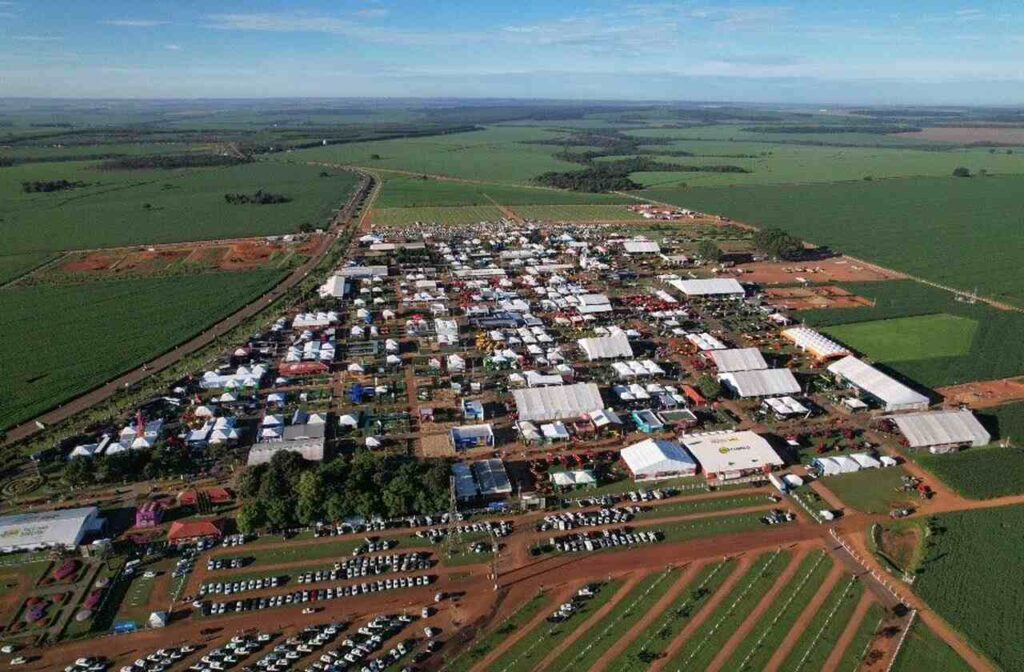 Tecnoshow Comigo 2026: A Feira que Revoluciona o Agronegócio no Centro-Oeste Tecnoshow Comigo 2026: A Feira que Revoluciona o Agronegócio no Centro-Oeste