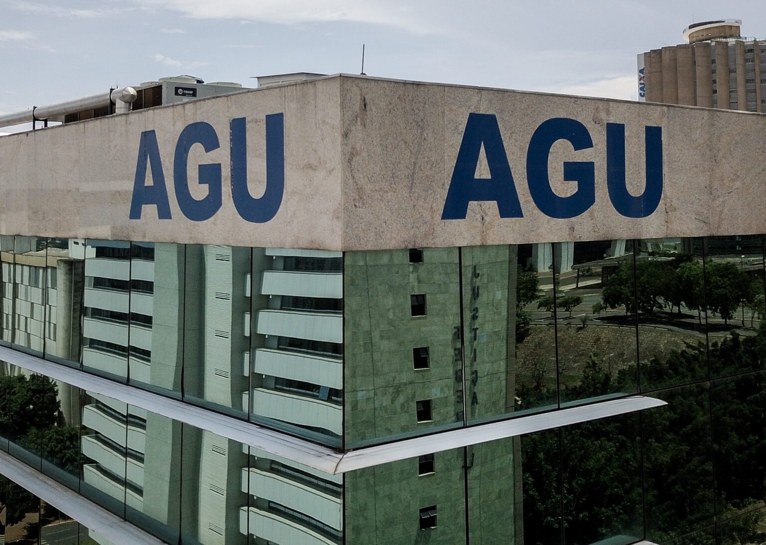 AGU Amplia Auxílio-Saúde: Agora Inclui Despesas com Academias e Sogros