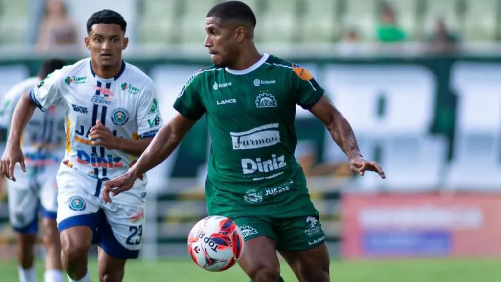 Confrontos Decisivos Marcam Rodada da Série B Cearense: Crato e Icasa se Enfrentam e Guarani Duela com Barbalha Confrontos Decisivos Marcam Rodada da Série B Cearense: Crato e Icasa se Enfrentam e Guarani Duela c