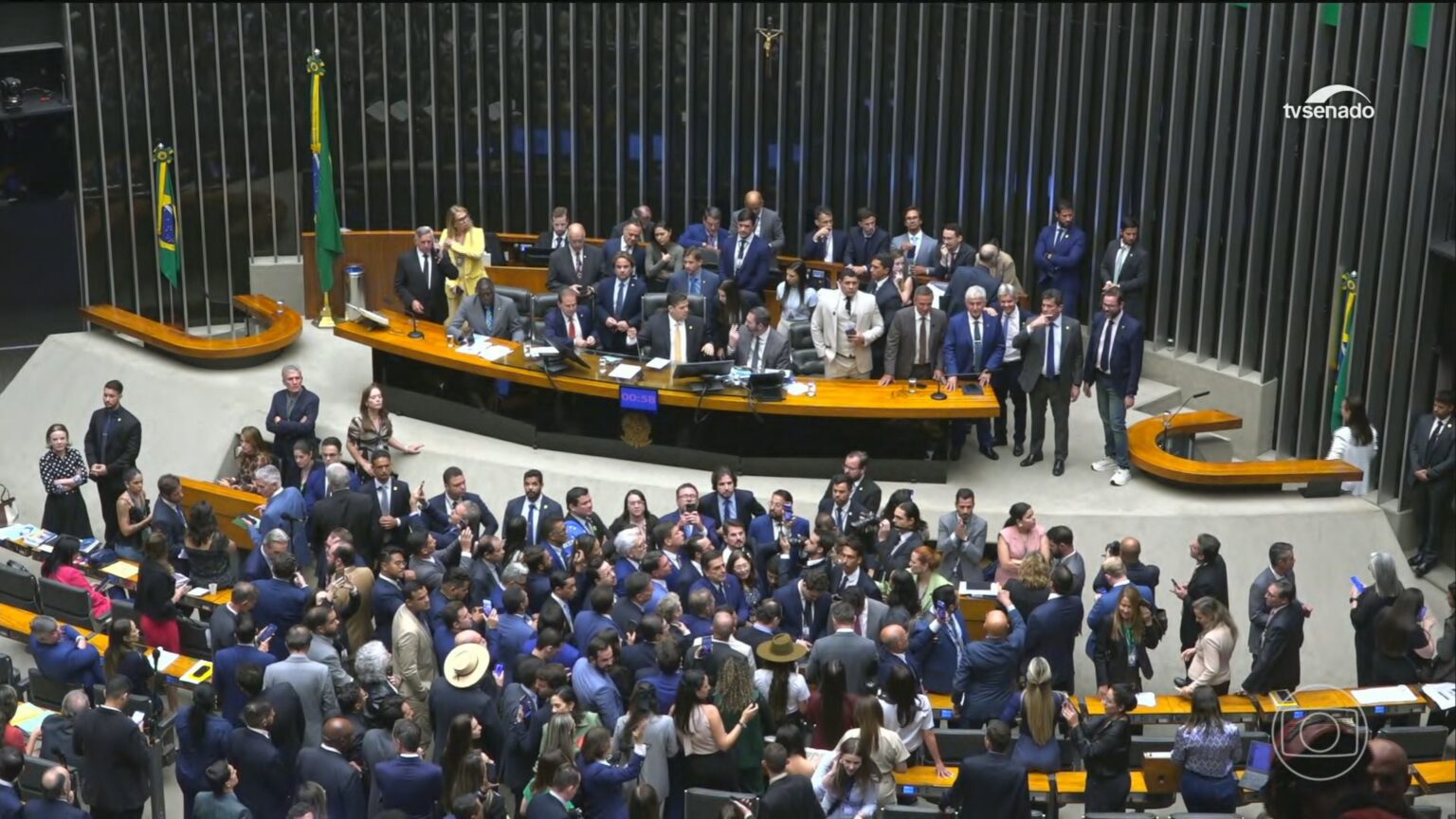 Guerra política sobre a dosimetria dos atos golpistas: Desafios e Conflitos