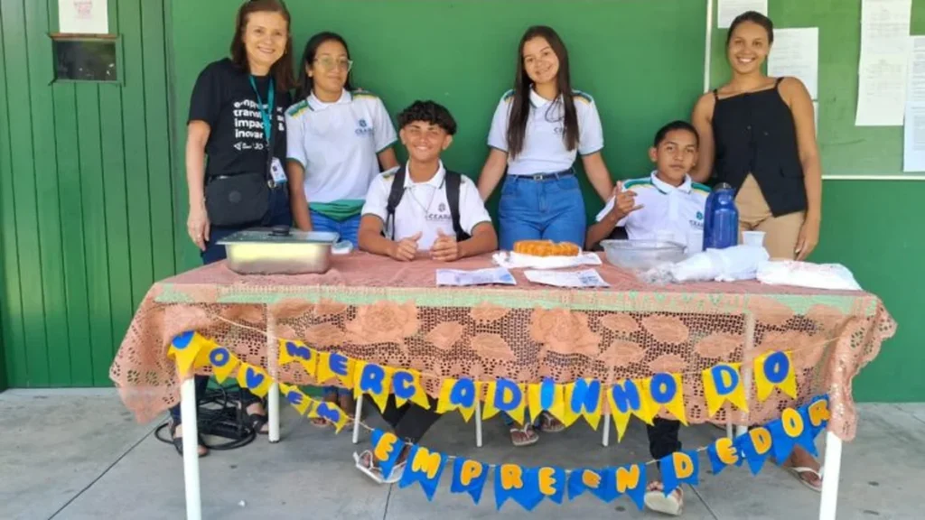 Projeto da Seduc e JA Ceará impulsiona educação empreendedora em escolas estaduais Projeto da Seduc e JA Ceará impulsiona educação empreendedora em escolas estaduais