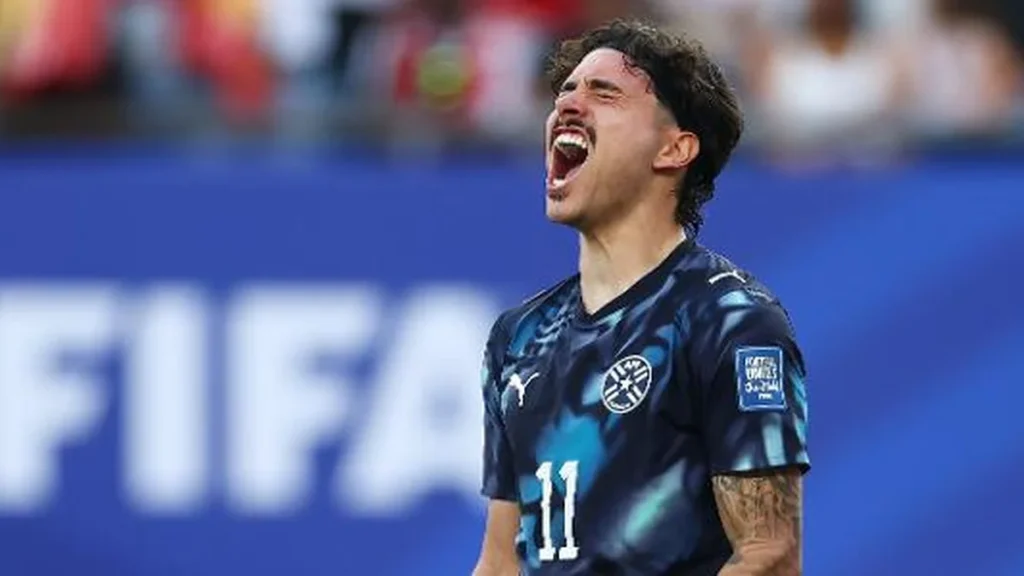 Paraguai elimina Alemanha nos pênaltis com gols de palmeirenses e avança no torneio