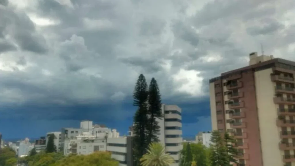 Chuva, Frio e Ciclones: Como Será o Clima no Sul em Julho de 2026